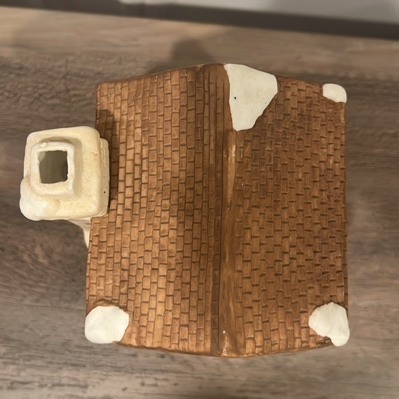 NOMA Dickensville Porcelain Lighted Village House Christmas No 3 Firehouse - Picture 12 of 17